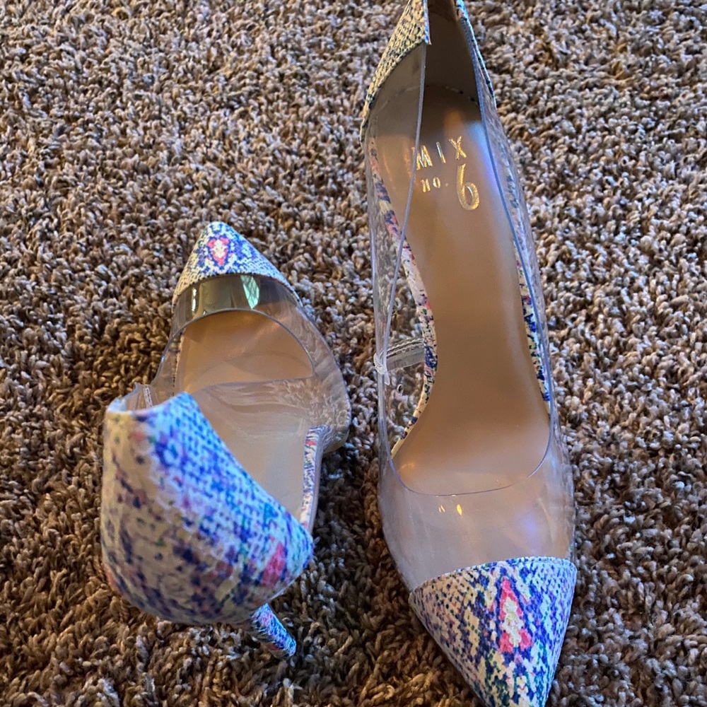 Heels - Picture 2 of 2